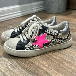 Steven by Steve Madden sneakers